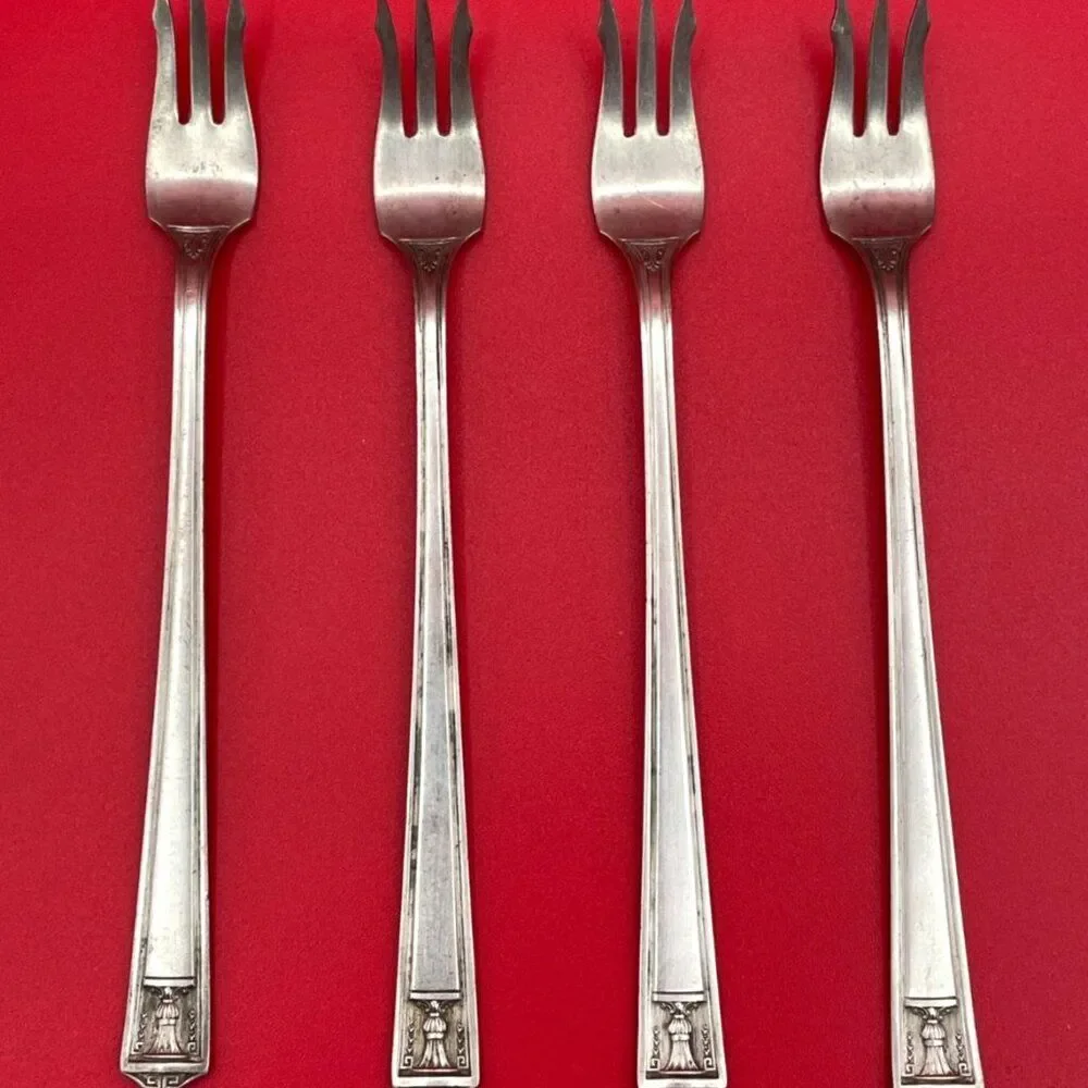 Holmes & Edwards CENTURY International Silver Plate 1923 Flatware  5 pieces